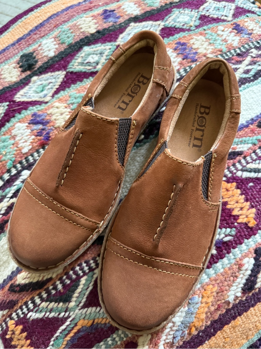 Born Women’Slip-On Casual Shoe in Brown